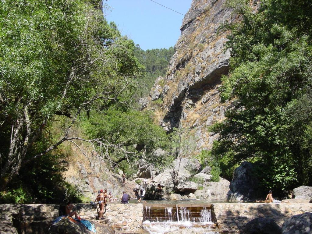 Hotel Rota Malhoa Фигейро дос Виньос Екстериор снимка